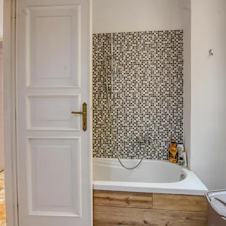 2 Bedroom Gorgeous In 拉帕洛